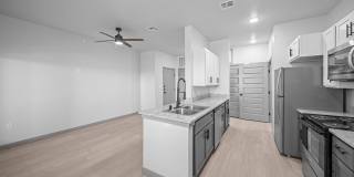 Retreat at Eastlake Gallery 7