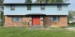 212 Sunshine Dr Gallery 1