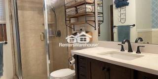536 Lake Cove Court Gallery 8