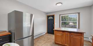Recently Remodeled 4 Bedroom House Gallery 5