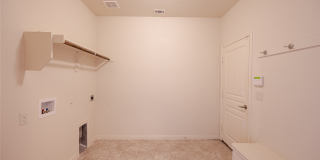 1141 Kingston Court Gallery 20