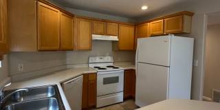 Oren 2 bed 2 bath condo Gallery 1