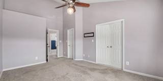 213 SPENCER Terrace SE Gallery 17