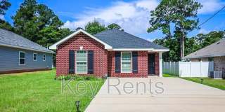 1285 Mills Ave Gallery 1