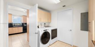 781 Crandon Blvd Gallery 30