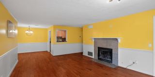 Charming 2BR Condo in Sandy Springs Gallery 6