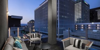 The Pearl Gallery 13