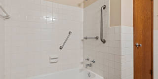 Imperial Heights Gallery 44