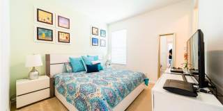 Modern 5-bed/4-bath pool home. FURNISHED Gallery 17