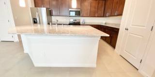 STUNNING BRAND NEW 3 BEDROOMS 2.5 BATHROOMS TWO STORY TOWNHOUSE WITH 2 CAR GARAGE Gallery 8