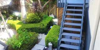 320 12th Street Gallery 25