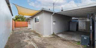 Remodeled spacious 2 bedroom, 1 bathroom unit now available! Remodeled spacious 2 bedroom, 1 bathroom unit now available! Gallery 1