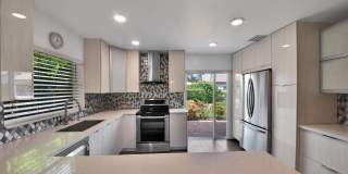 5529 Lakeview Mews Terrace Gallery 7