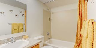 Americana Lakewood Apartments Gallery 18