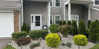 2 bedrooms, 1.5 bathrooms Gallery 1