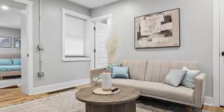 1117-1119 Spring Garden Gallery 8