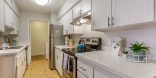 Arches Apartment Homes Gallery 4