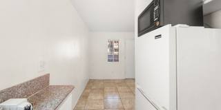 Studio Condo Gallery 10