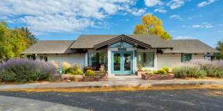 The Hewing Gallery 24