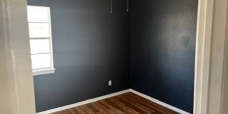 Room for Everyone! Charming 4-Bed 1.5 Bath Gallery 12