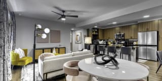 Ele Lower Greenville Gallery 3