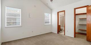 10902 YOGI BERRA Circle Gallery 19
