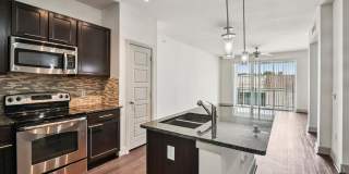 Flats on Tanglewilde Gallery 14