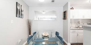 River Creek Gallery 17