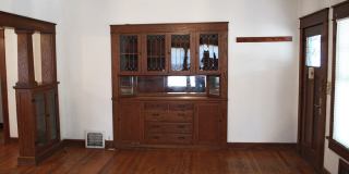 3 Bed, 1 Bath House - "Stone's Throw" Gallery 4