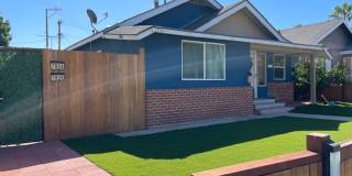 2 bedroom 1.5 bath cottage free standing home with parking in highly desirable neighborhood of Long Beach Gallery 1