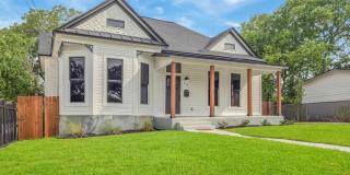Fully Furnished Sleeps 8 with 3 Full Bedrooms and 3 full baths  Parking behind the secured gate Gallery 21