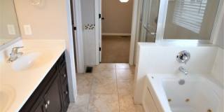 3 Bedroom - Dublin Gallery 45