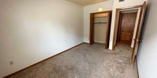 246 Hyland Gallery 30