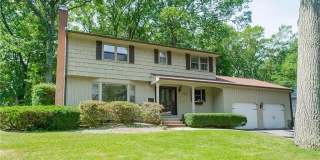 98 Palmer Dr Gallery 1