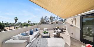 2111 North Cahuenga Boulevard Gallery 3