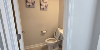 1041 Fairway Lane - 1 Gallery 8