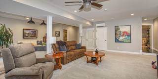 Spacious Home with Hot Tub, Fenced Yard and Solar Power Gallery 49