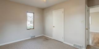 CLOSE TO BEAVERDALE!! 2 Bed, 1 Bath Home in Des Moines Gallery 15