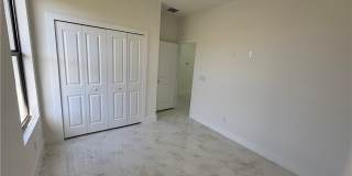 1409 NW 21st Court Gallery 15