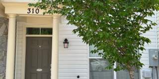 310 WHITE OAK Way Gallery 1