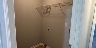 3 Bedroom Townhome off River Watch Pkwy Gallery 6