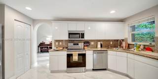 10880 NW 58th Ter Gallery 15