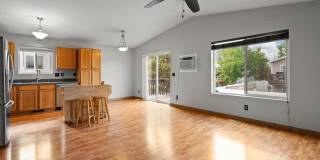 Amazing 3 Bedroom/2 Bath Bi-Level Home for Rent Gallery 4