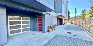 2025 Built Queen Anne Townhome with Rooftop & Water Views Gallery 27