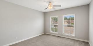 Beautiful 3BR/3BA Villa with Bonus Loft - Available NOW! Gallery 25