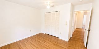 Annual unfurnished   **55+**     2/2 villa downtown Sarasota Gallery 19