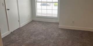 Cobblestone Gallery 37