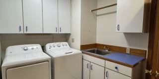 Well maintained 3 bed 2 bath rambler home in quiet Zenith neighborhood in Des Moines Well maintained 3 bed 2 bath rambler home in quiet Zenith neighborhood in Des Moines Gallery 37
