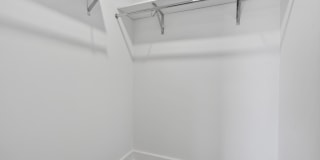 861 N MANCHESTER Street Gallery 50
