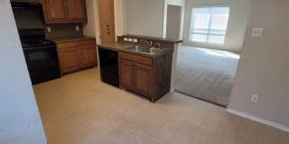 Clean North East Home - O'Conner & IH35 Gallery 10